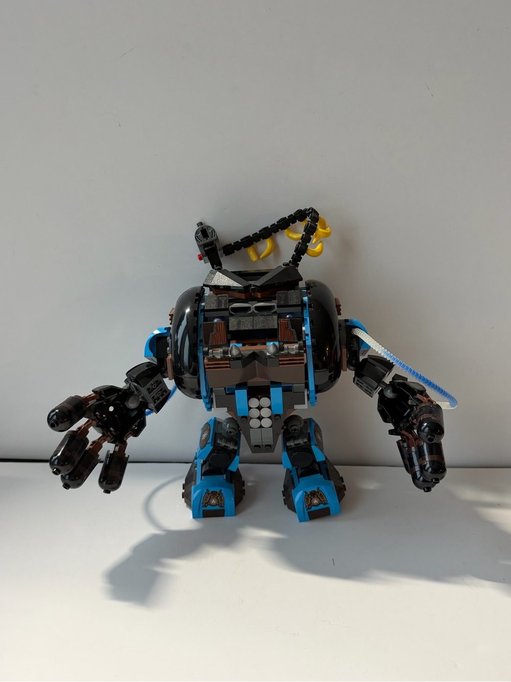 LEGO Chima 70008 Gorzans Gorilla Striker Incomplete